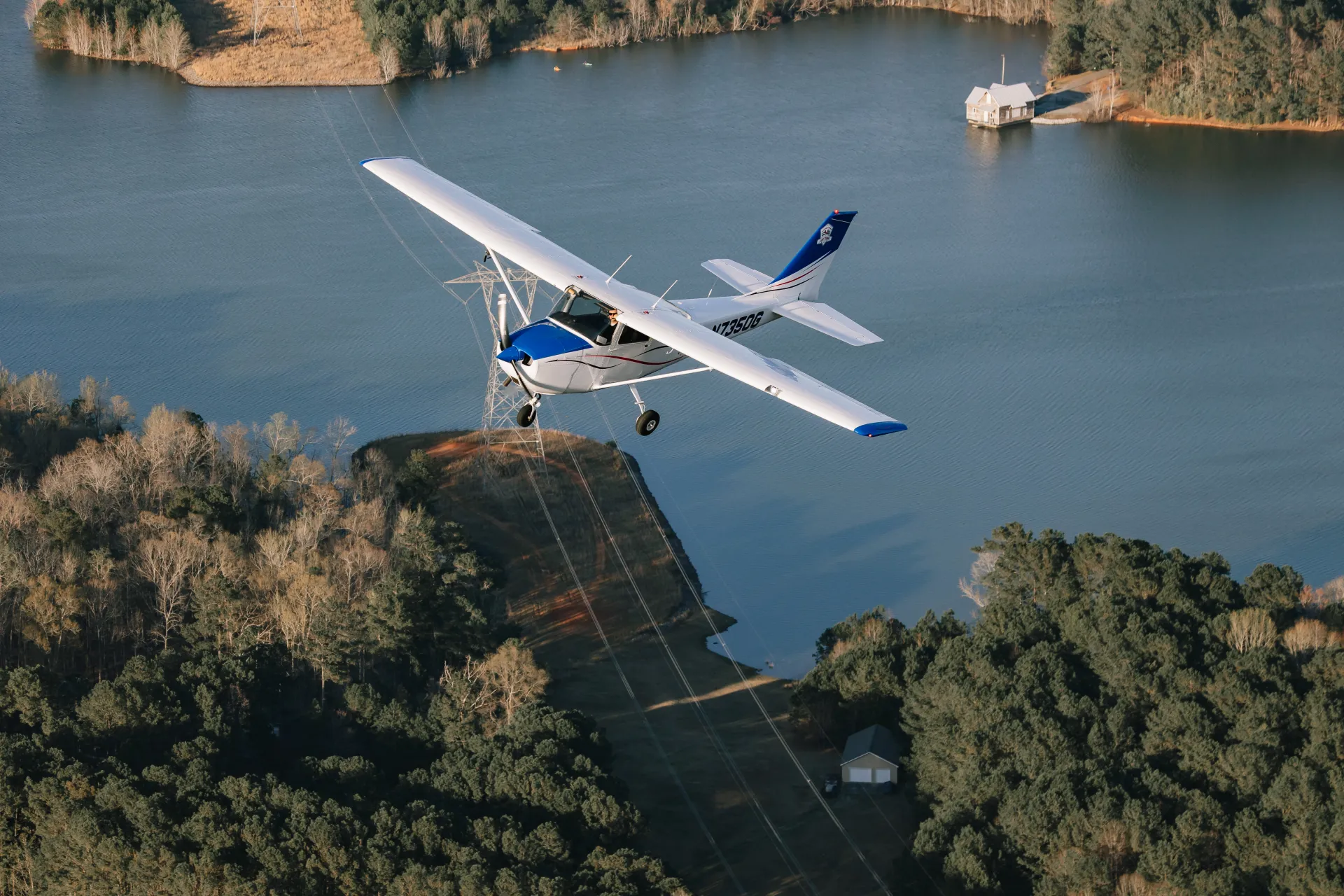 Professional flight training aircraft for aviation education programs
